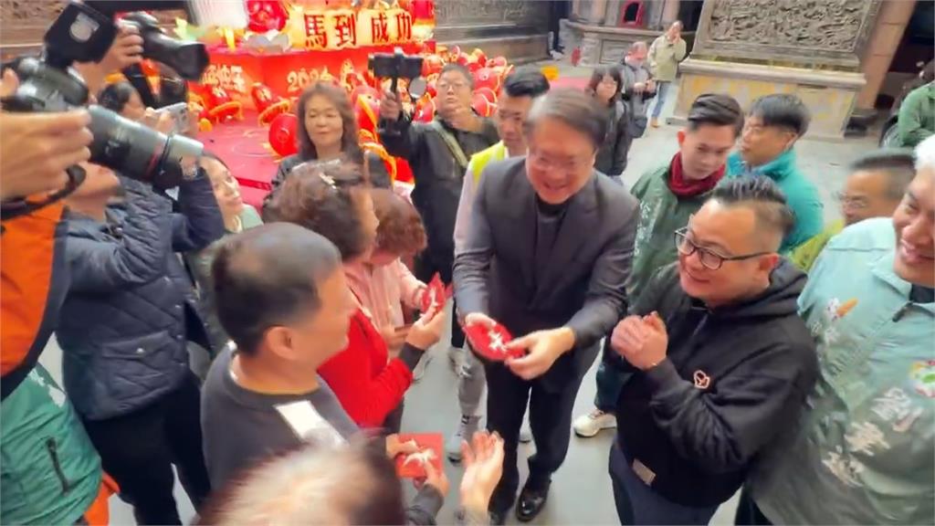 林右昌輔選童子瑋傳授"當選秘訣" 曝首度選市長穿破六雙鞋