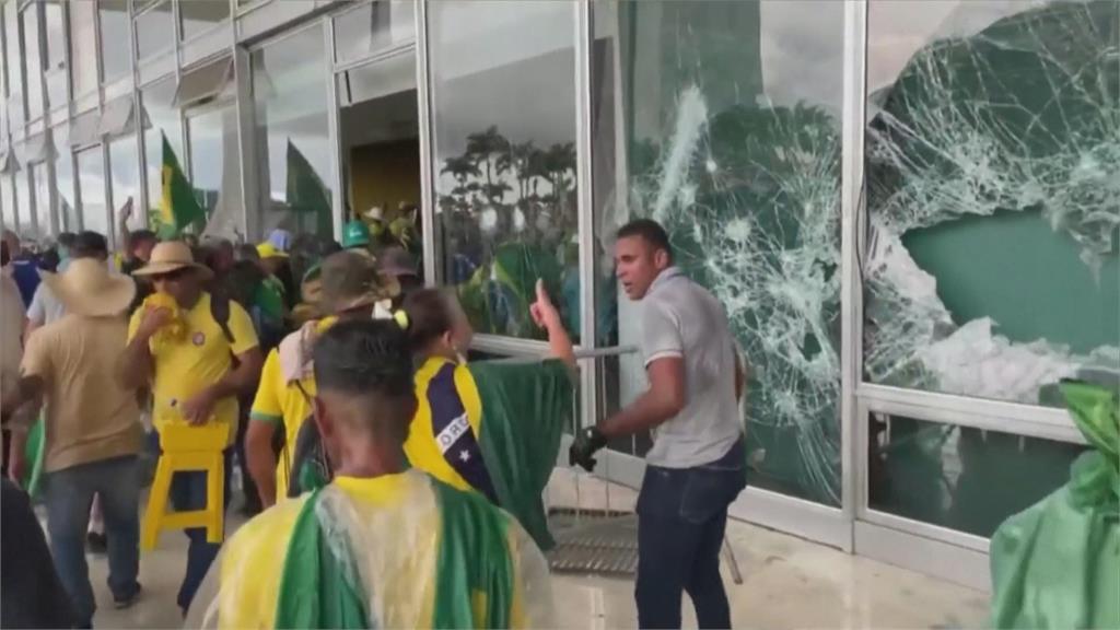 巴西版國會暴動魯拉下令清場！　譴責前總統波索納洛煽動