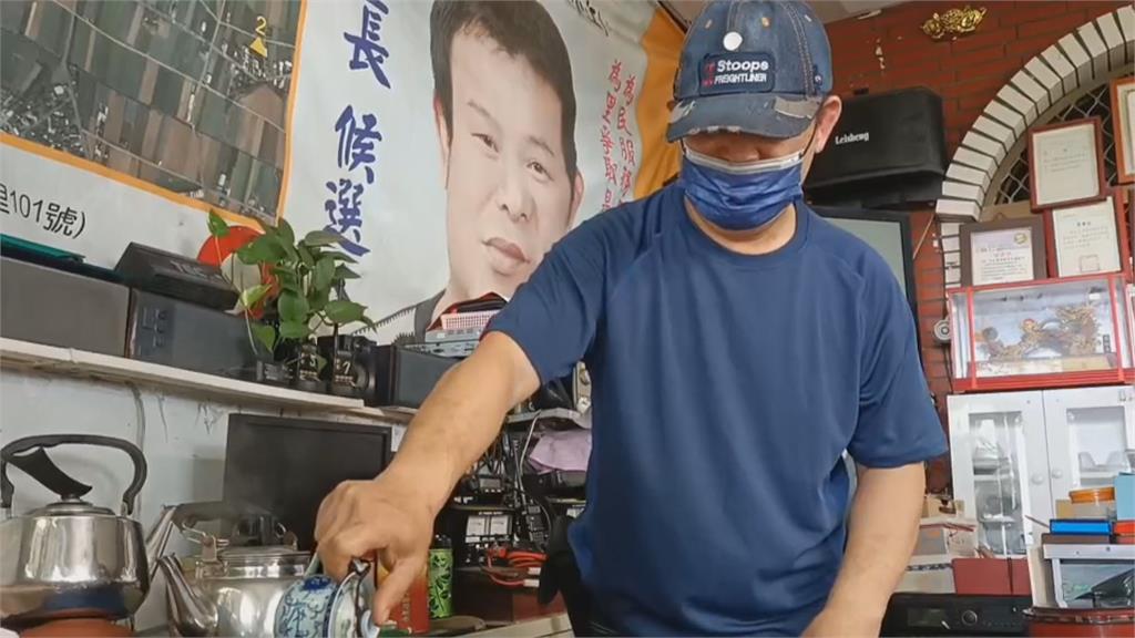 男路邊違停洗車還作勢打人 竟是資深里長