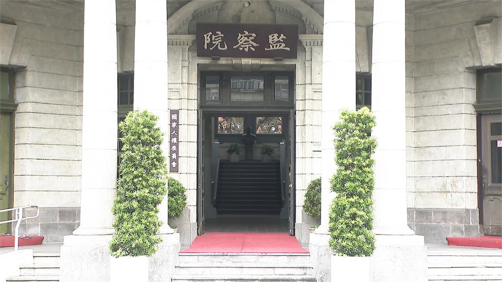 不只李俊俋！張斯綱再爆監委濫用公務車　民眾拍到監委搭公務車「上班看牙醫」