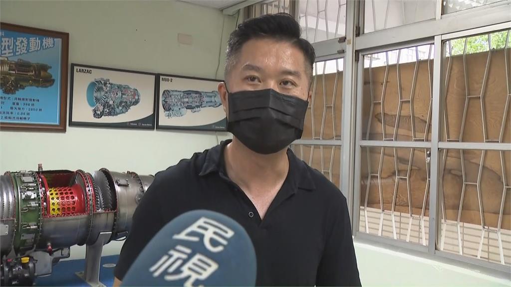 單車界「鋼鐵人」4ni? 裝噴射引擎飆速133KM