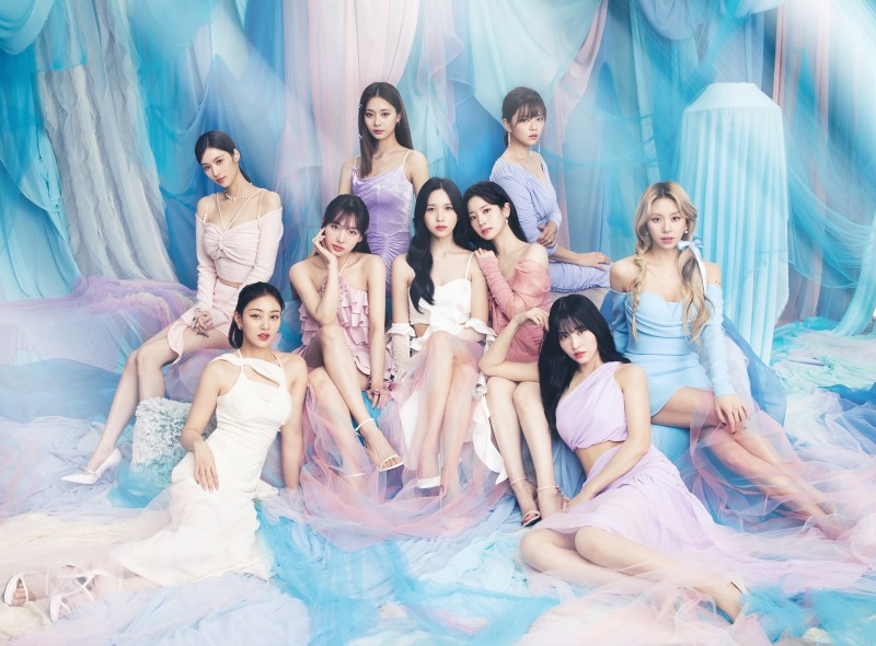 TWICE 宣傳單曲 子瑜黑蕾絲「C位領舞」 轉大人!人氣女團TWICE 周子瑜 宣傳日單曲 「C位領舞」展現逆天長腿好身材