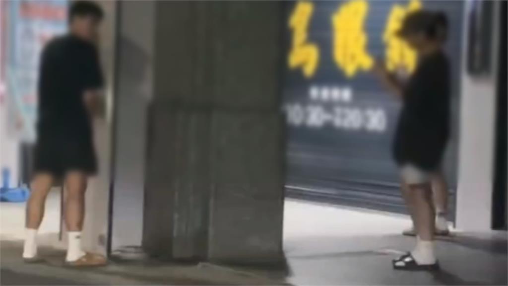 沒公德心！宜蘭男子「隨地小便」恐觸法　警方主動調查