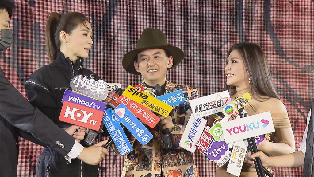 一同出席「怪物職人頒獎典禮」　黃子佼談二胎　謝盈萱妙回金馬主持
