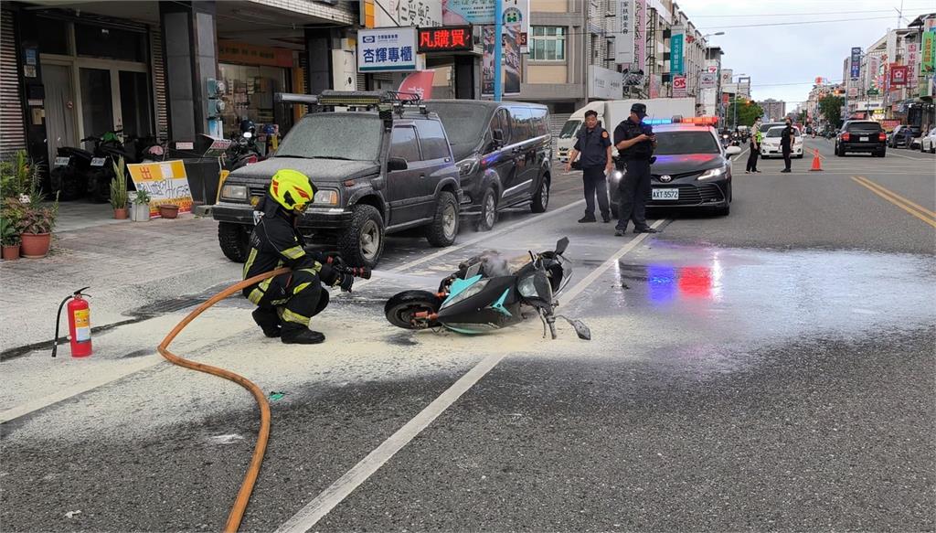 路上驚見「風火輪」! 騎士騎微電車竄火警急助滅火