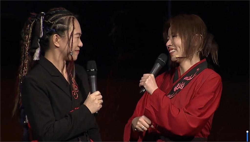 艾成逝世1年!王瞳收超暖插畫合照「夫妻搭肩燦笑」惹網淚崩