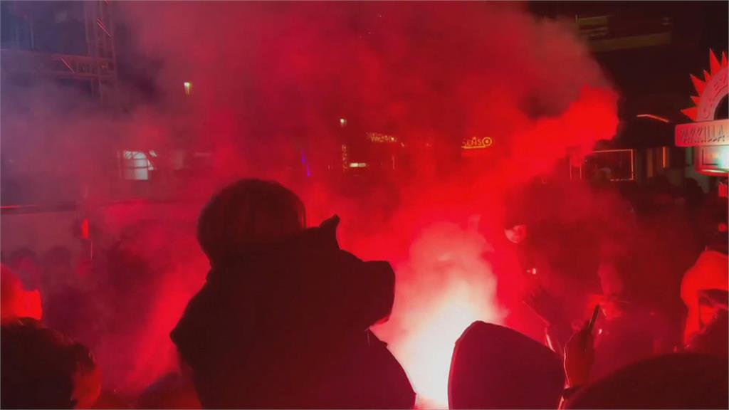 瑞士跨年派對奪命大火「數十死逾百傷」 荷蘭馮德爾教堂竄火舌