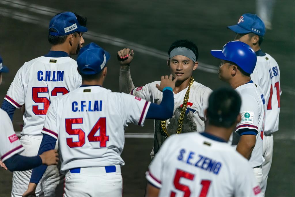 U18(影)/張育豪再見安打建功!台灣隊2比1氣走巴拿馬拿下勝利全隊嗨翻
