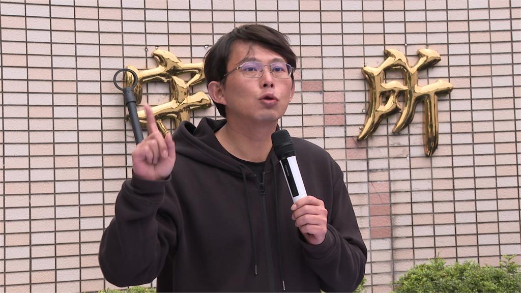柯文哲傳血尿嘔吐 晚間反應「身體不適」戒護就醫
