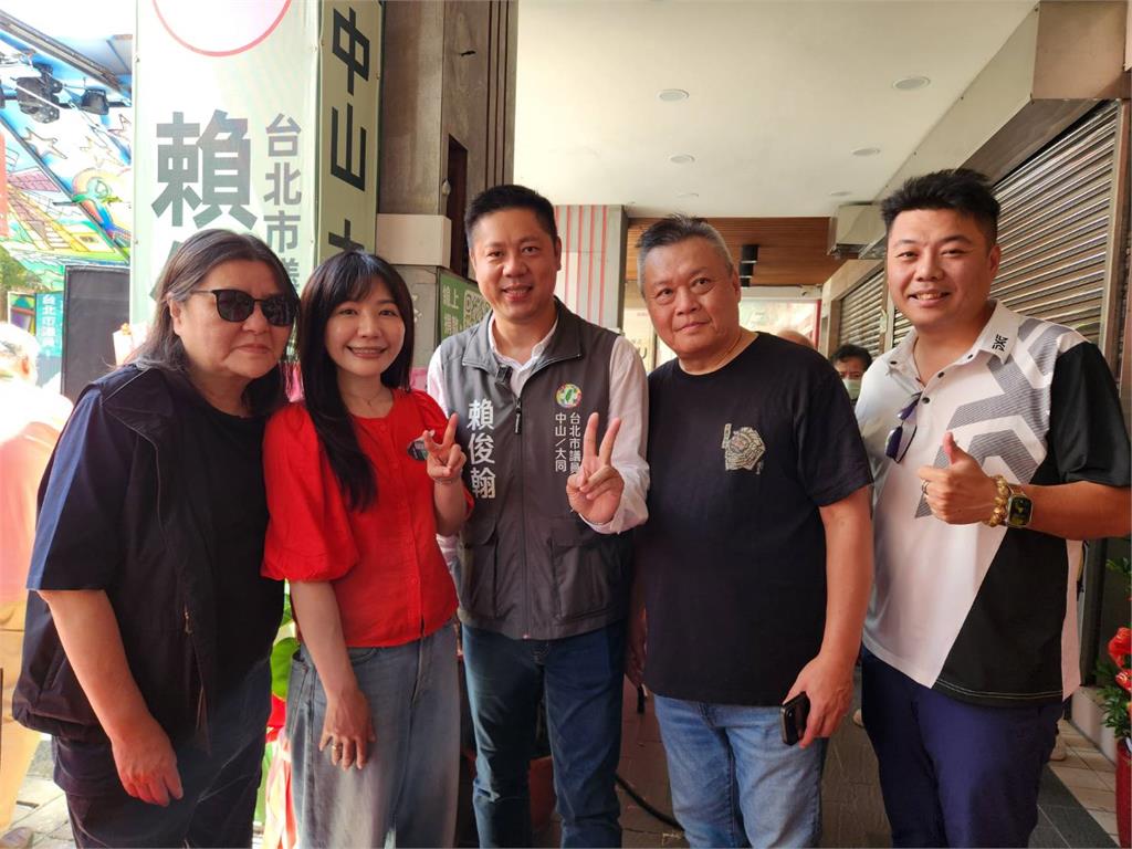 王世堅缺席賴俊翰競總成立　「寬姐」邱瓈寬現身力挺淡江學弟