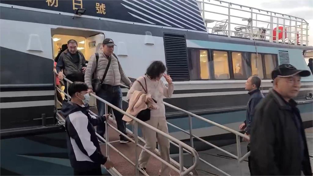 中國海警登金門觀光船　遊客：以為再也回不了台灣
