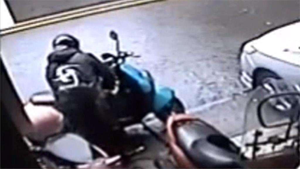 宜蘭電動車車主騎車發不動　一看不得了！竊賊輕鬆偷走電池