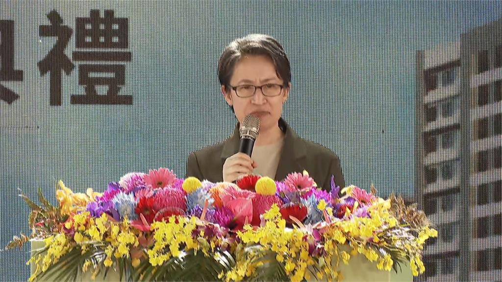 蕭美琴出席動土儀式兼催生　加碼抽社宅住戶送金鏟