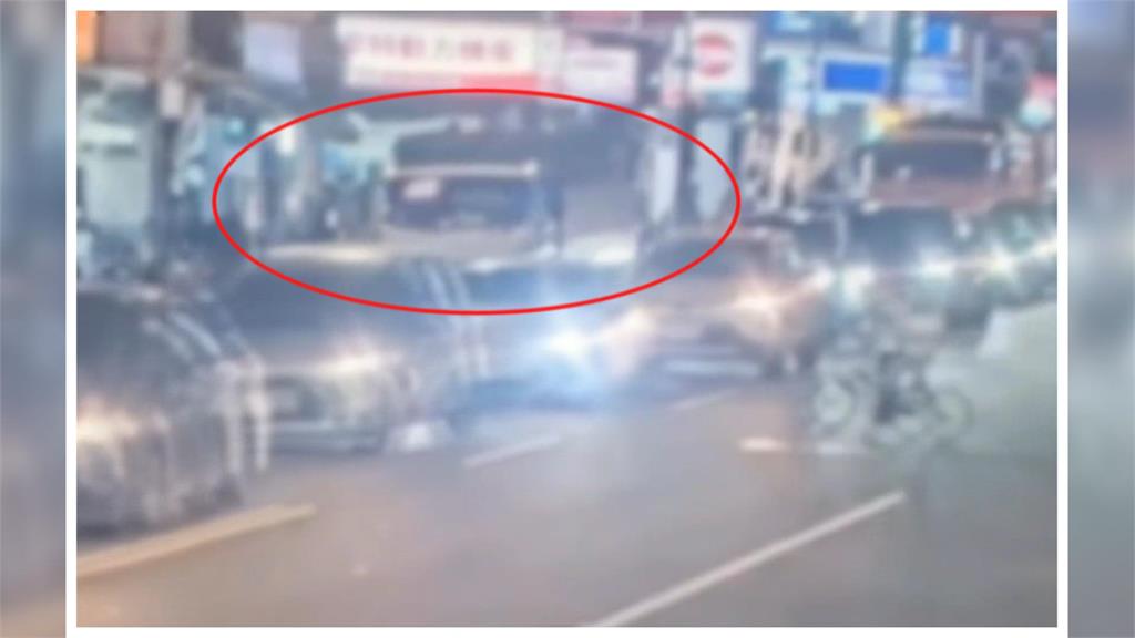 黑袋裝回收物被拒收 莽男飆罵嗆打清潔隊員!下場出爐