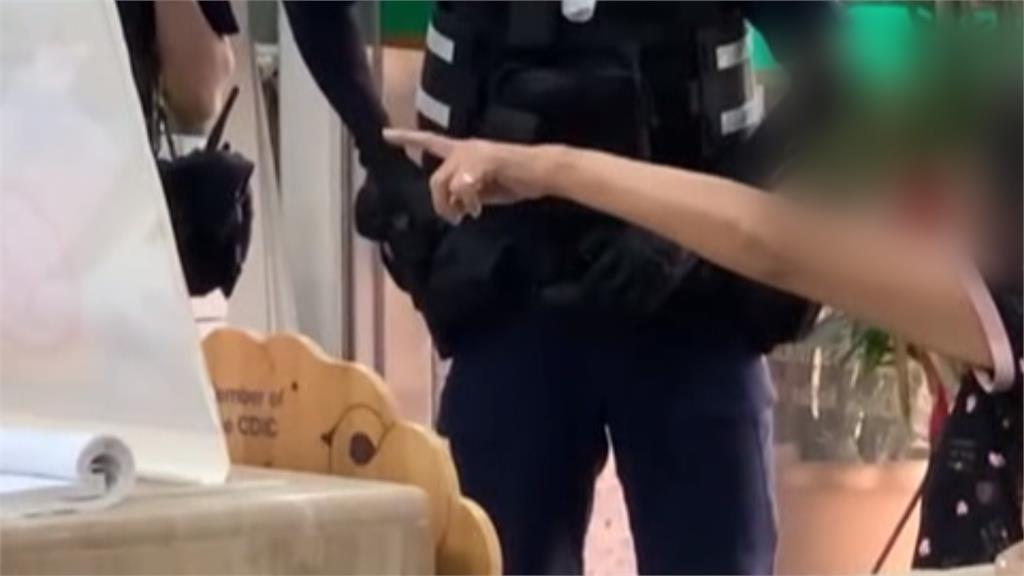 南投婦「持菜刀」闖銀行　稱存款少４千大鬧遭警制伏