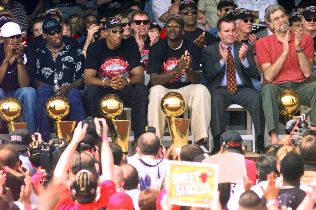 NBA／「籃球之神」依舊猛！1998年「實戰簽名球衣」4.5億賣出