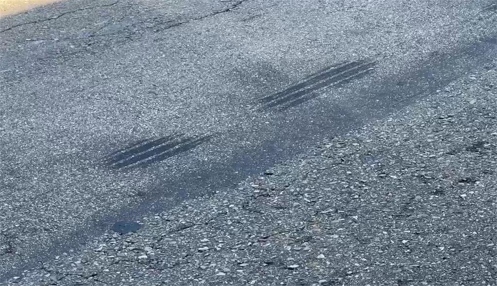 桃園大園死亡車禍！　7旬婦捲拖板車底被救出已身亡