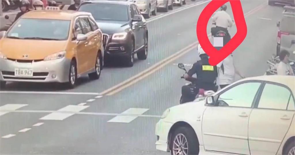 快新聞/踢鐵板!男推擠罷傅志工「報案找所長」 現場便衣警霸氣喊:我就是