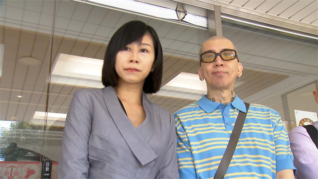 呂秋遠陷「私生子風波」 生母林沄蓁律師現身北檢