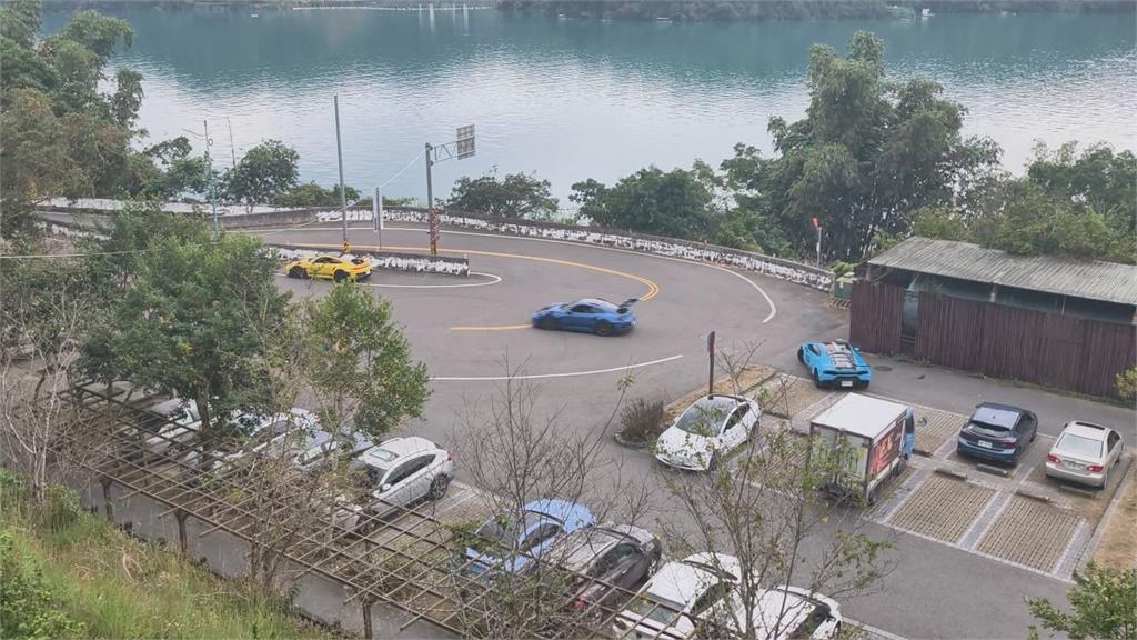 誇張！保時捷駕駛高速甩尾　日月潭「這一處」路面留胎痕