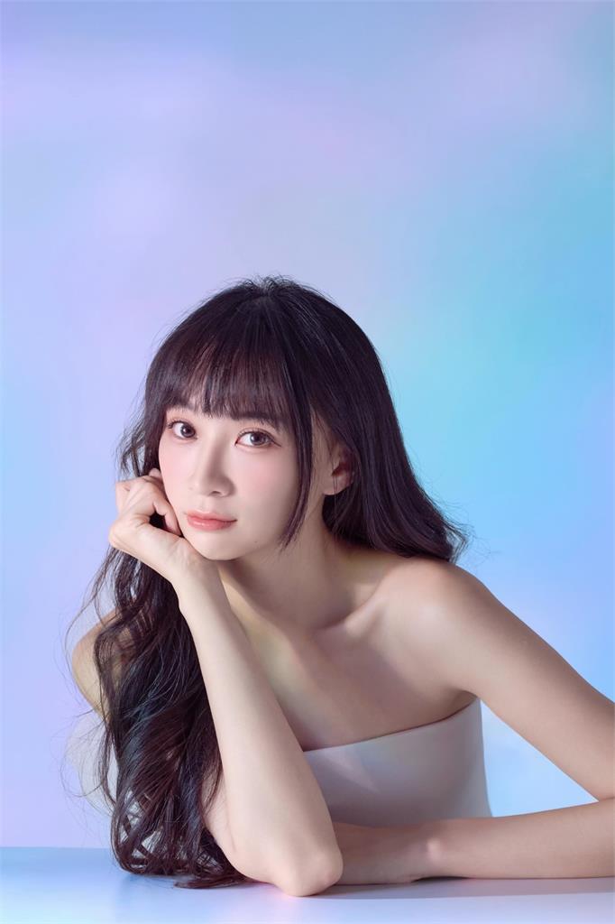 髮香來尬聊(圖影)／選美皇后駕到！曼容仙氣破表氣質藏不住　理想型大公開！