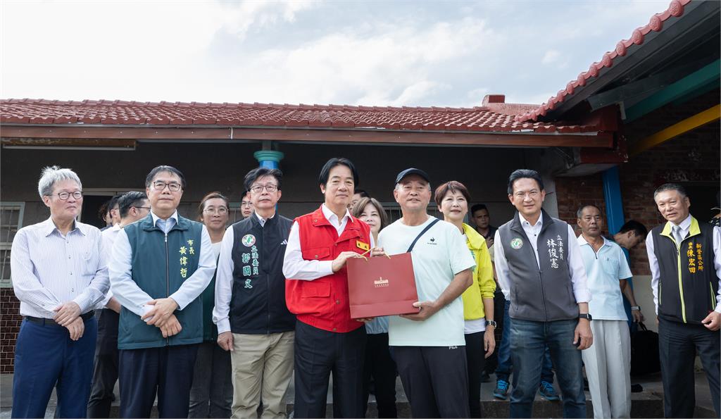 快新聞/掛記災區!賴清德台南勘災喊「建設不會停」 親曝捷運藍線進度