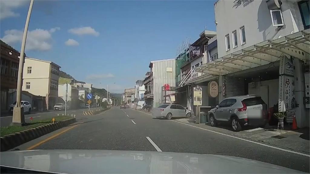 一家4口走春「撞民宅」 駕駛媽媽重傷送醫身亡