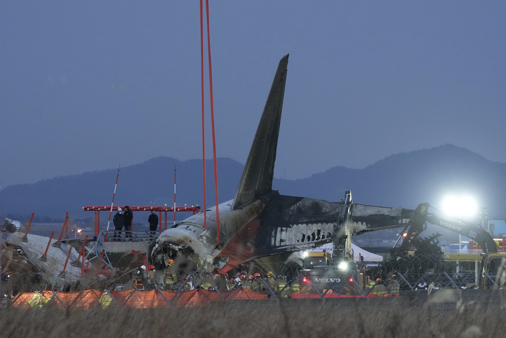 濟州航空事故「機長緊握方向盤到最後」！1細節逼哭前空姐：他抱著必死的決心…