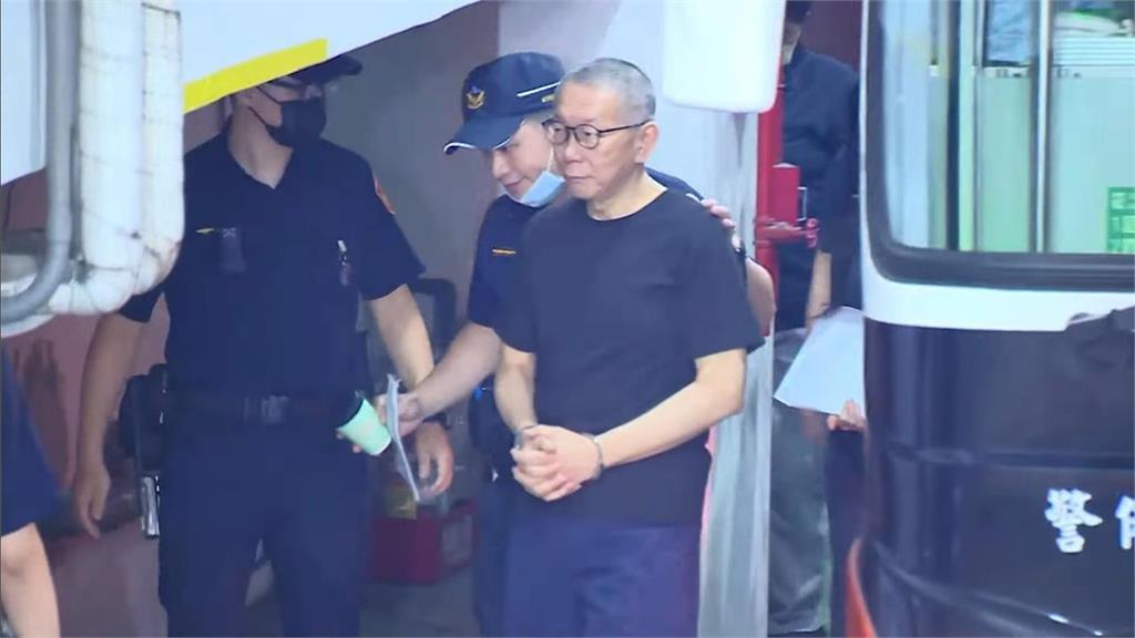 交保滿週年重返法庭！柯文哲換血王牌律師團戰二審　明首度出庭「4罪名」一次看