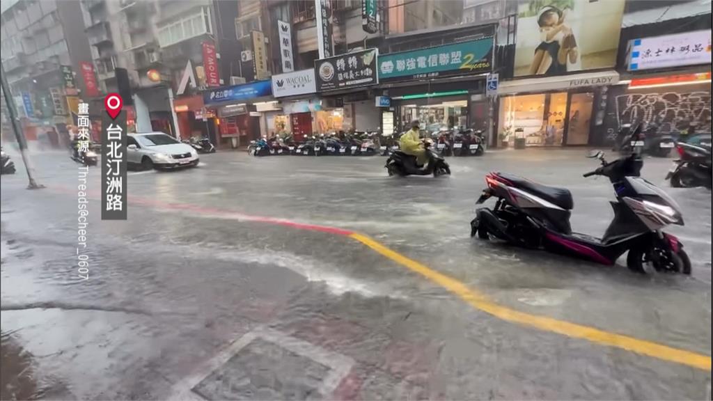 端午前一天 沈伯洋龍舟賽初次啼聲獲佳績