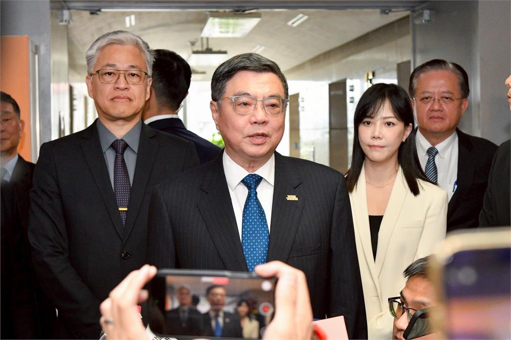 快新聞/《財劃法》覆議案遭否決!卓揆嗆無執行壓力 蔣萬安回應了