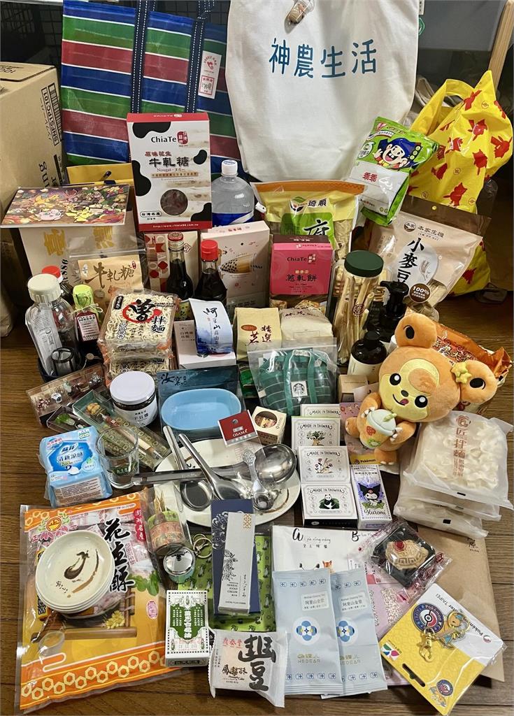 日本人來台狂掃小吃店「1便宜小物」!他曝「真實原因」網笑翻:真的萬用