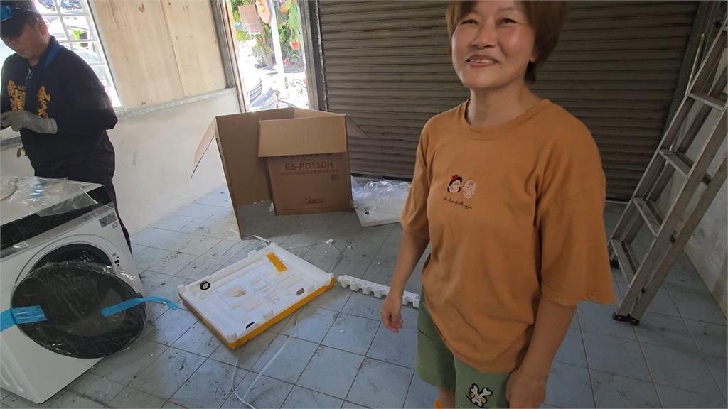 一年內遭遇地震與洪水! 婦人堅強以對:大家努力助恢復家園