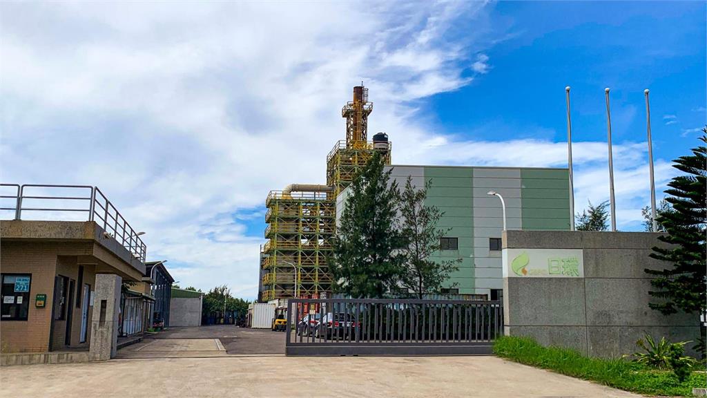 獨家/半導體擴產帶動廢溶劑大增!台鎔科技董事長陳麗麗:每一桶都像「開盲盒」?