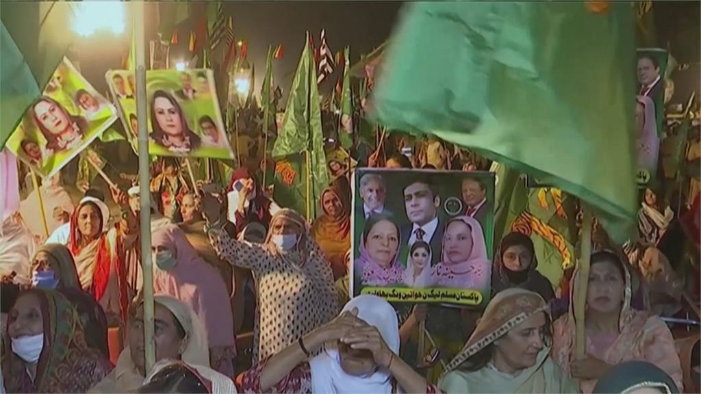 巴基斯坦總理躲過罷黜　解散國會重新大選