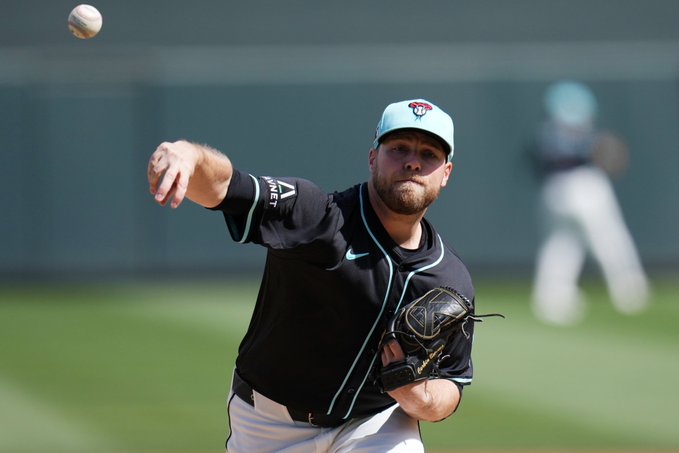 MLB/響尾蛇2.1億美金新強投 竟然是開季第5號先發令人不解