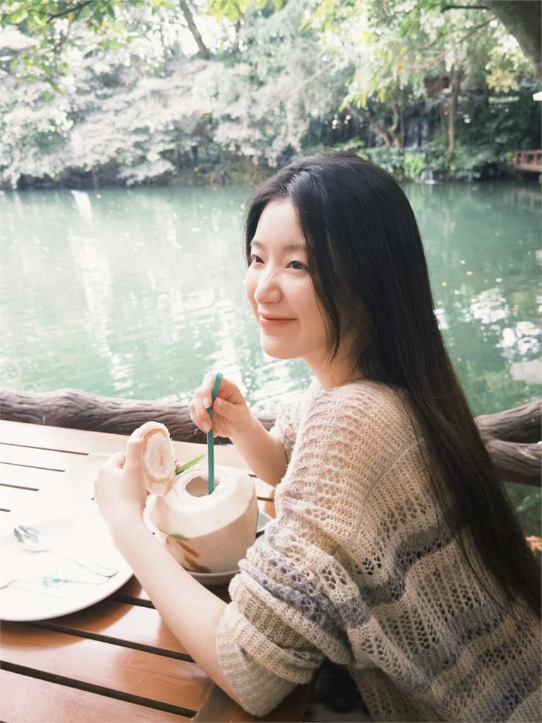 網提問長太漂亮「有什麼困擾」竟釣出舒華　12字回答超直白粉絲看呆：超派