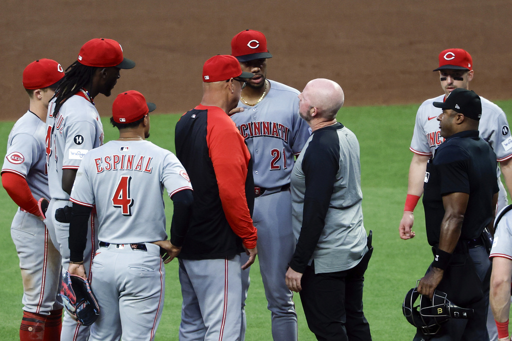 MLB(影)/紅人不妙!王牌「榜眼火球男」疑腹股溝拉傷 僅投3局就退場