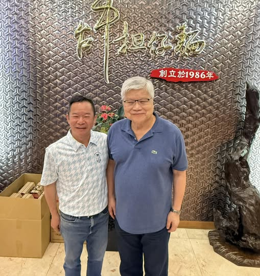 魏哲家就愛這老店!喊下次揪「這1皮衣男神」同桌 「1私密要求」意外曝光