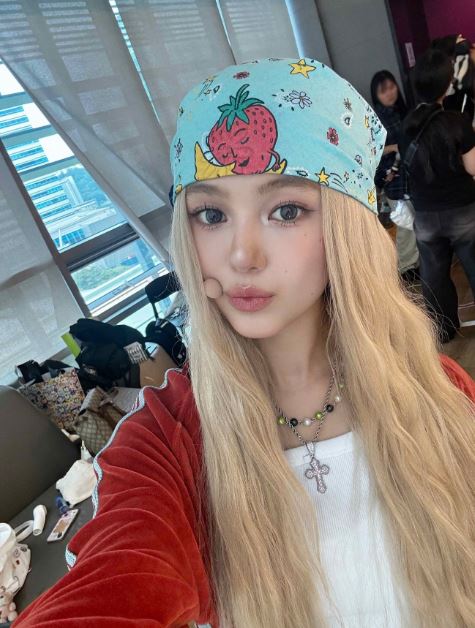 (G)I-DLE、Jennie都跟上這股「頭巾潮流」!怎麼搭才不會淪為村姑 8大穿搭技巧先筆記