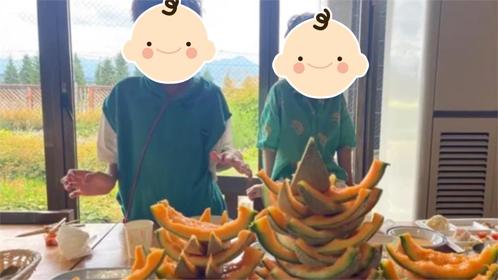 北海道旅遊「爽嗑哈密瓜」遭炎上！「逾30片瓜皮照」曝光插畫家彎彎急道歉