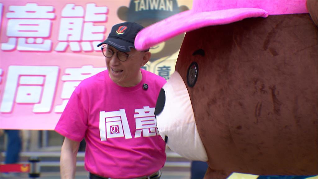 傅崐萁說一不敢說二！　曹興誠轟台北5藍委「淪跟班小弟」
