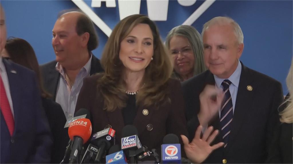 「抓馬」助川普民調衝42%創新高　攏絡佛州委裔人口