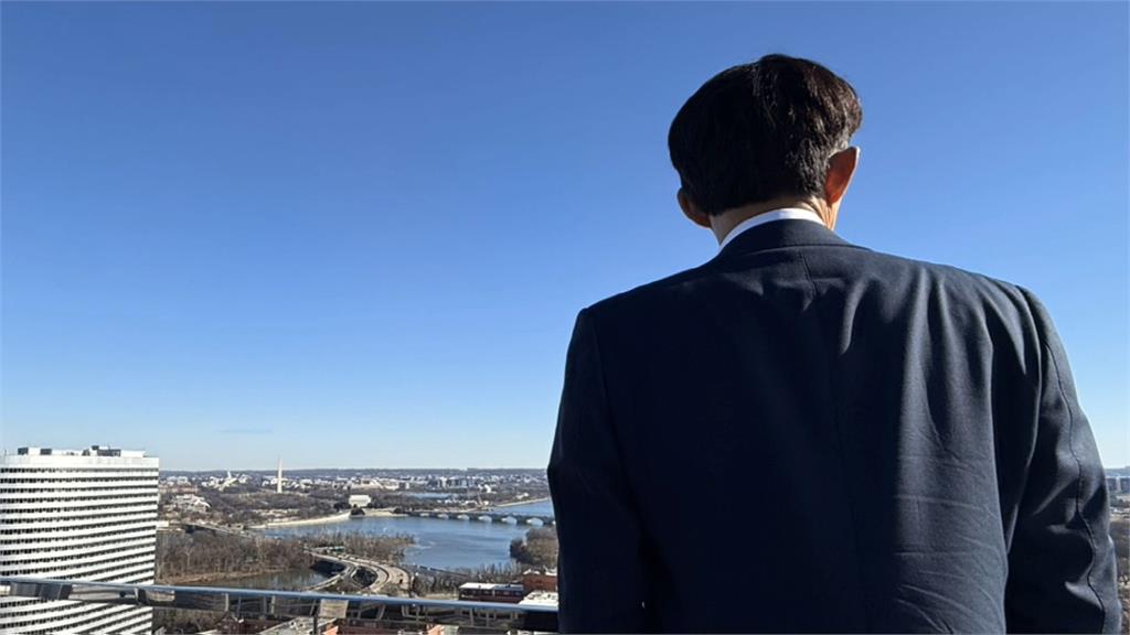 見了誰談什麼？　黃國昌稱「尊重不透露」　四叉貓批雙標