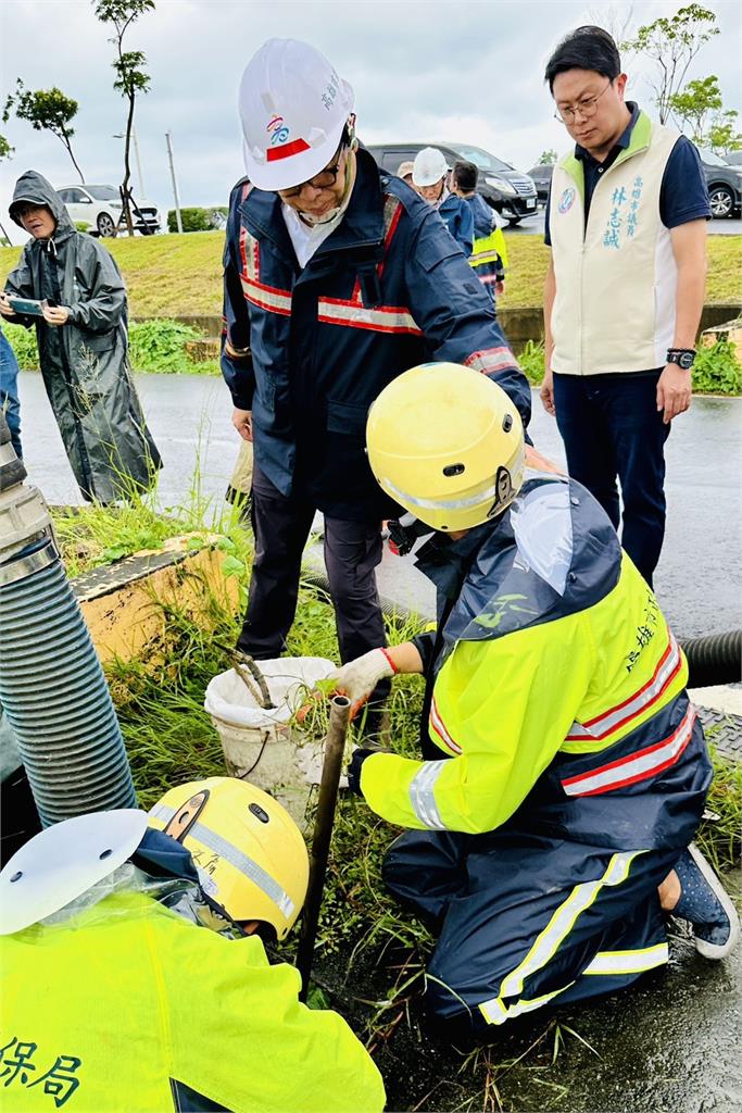 快新聞/視察北高雄防汛設施 陳其邁:超前部署守護社區安全