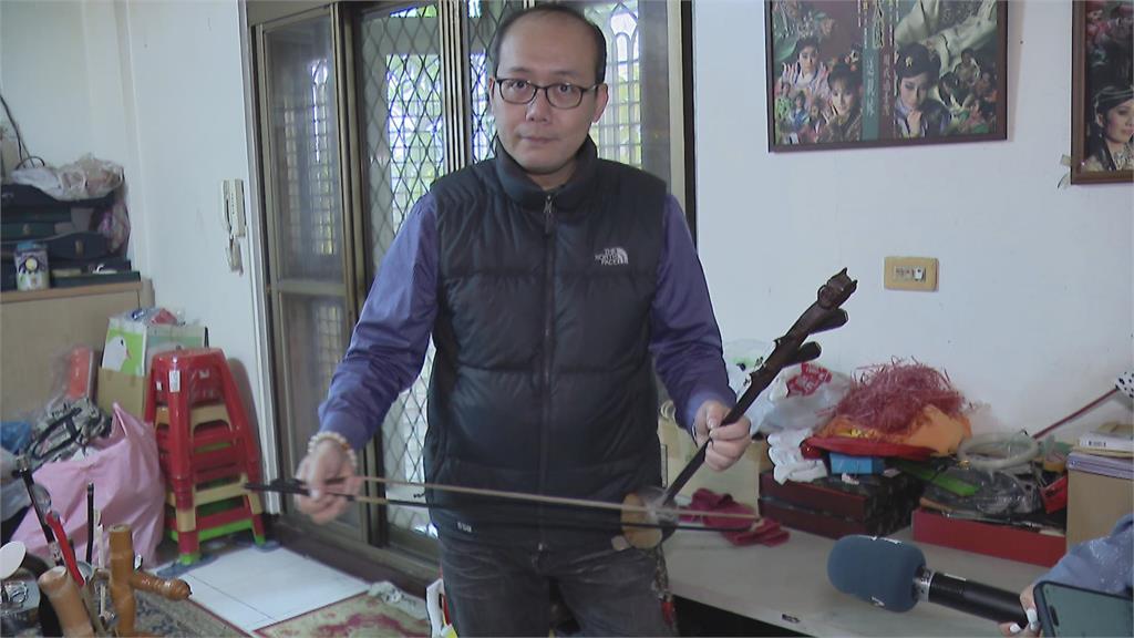 歌仔戲保存者! 90歲國寶大師傳承傳統技藝
