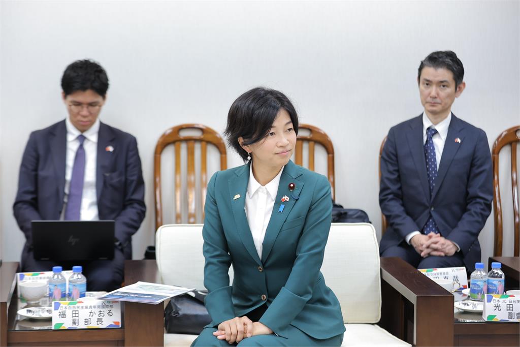 謝國樑接待日本自民黨青年局訪問團 臺日城市交流再深化