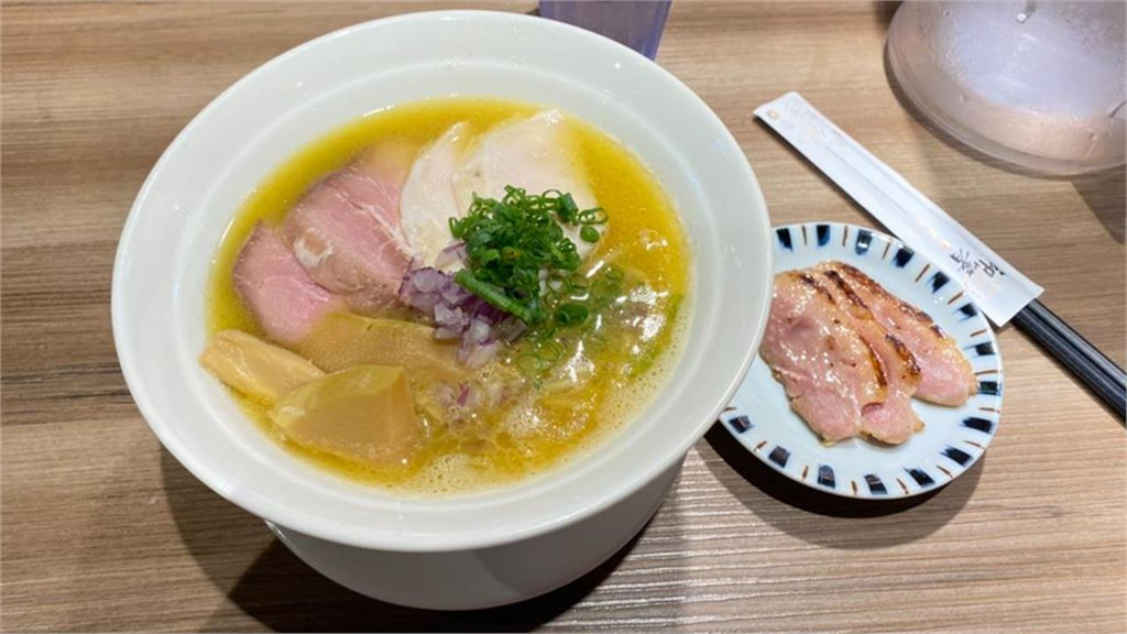 愛吃「這7種食物」恐將你送入洗腎預備班 營養師曝這碗麵根本是高鈉炸彈