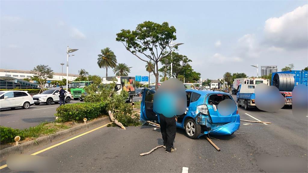 高雄小港3車連環撞　駕駛控「警方紀錄錯誤」恐影響肇責權益