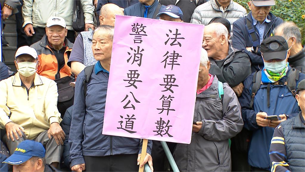 黃國昌率退休警消提「行政訴訟」　綠營：預算早已聲請釋憲